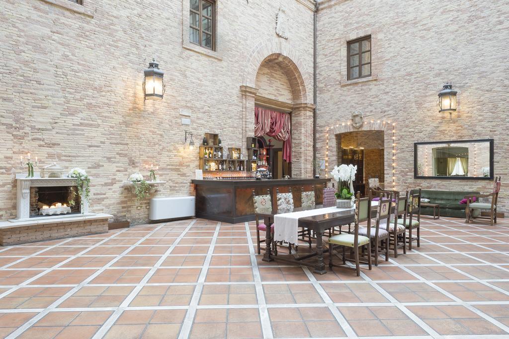 Hotel Castello Chiola Dimora Storica Loreto Aprutino Zewnętrze zdjęcie
