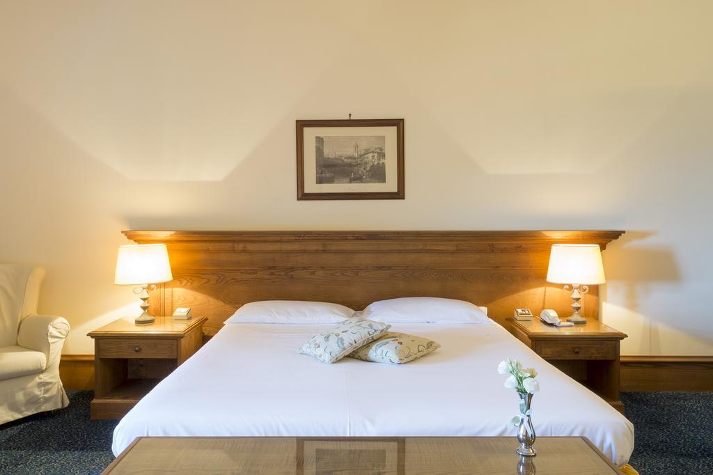 Hotel Castello Chiola Dimora Storica Loreto Aprutino Zewnętrze zdjęcie