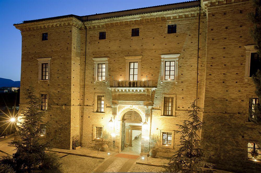 Hotel Castello Chiola Dimora Storica Loreto Aprutino Zewnętrze zdjęcie