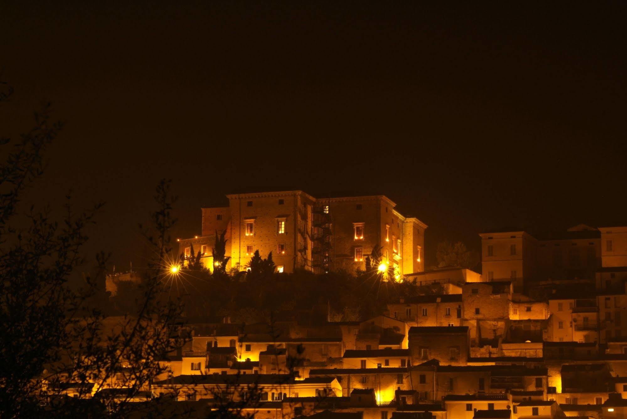 Hotel Castello Chiola Dimora Storica Loreto Aprutino Zewnętrze zdjęcie