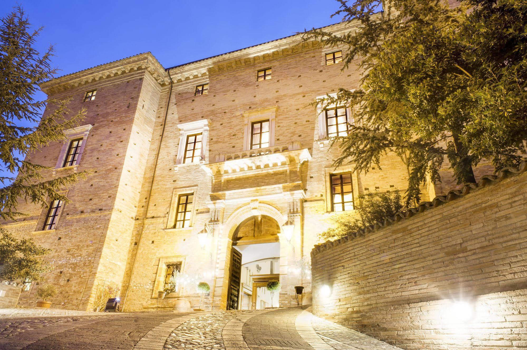 Hotel Castello Chiola Dimora Storica Loreto Aprutino Zewnętrze zdjęcie